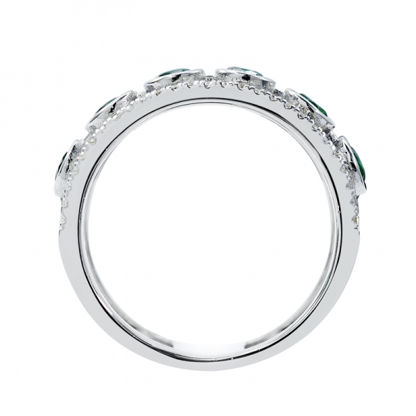 anello a forma tonda con anello con sorprendente nano verde 