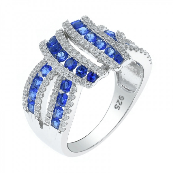 Anello in argento 925 intricato con splendido nano blu e cz bianchi 
