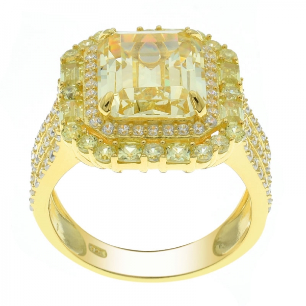 anello in oro giallo con diamante cz 