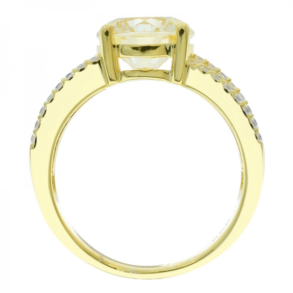 favoloso anello in oro giallo con diamanti cz 