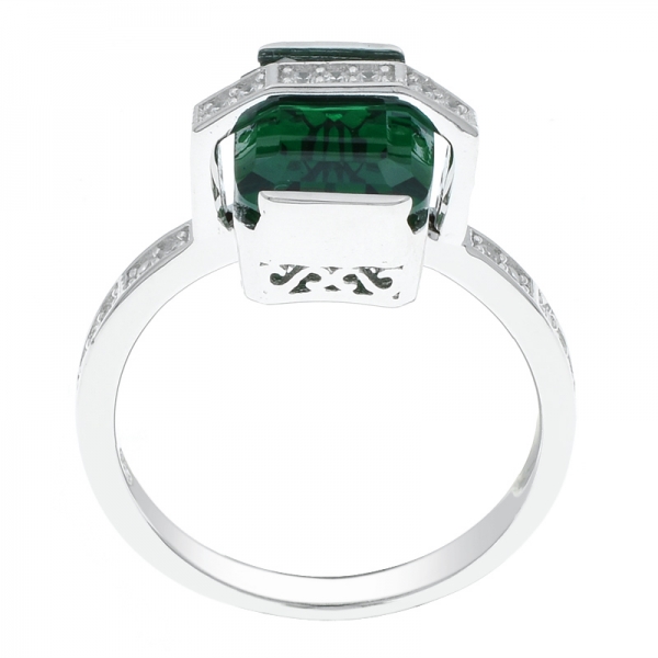 cina anello unico fatto a mano in argento con taglio smeraldo verde nano 