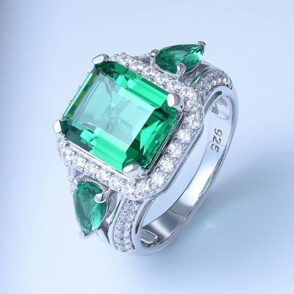 Bellissimo anello in argento sterling 925 con nano verde 