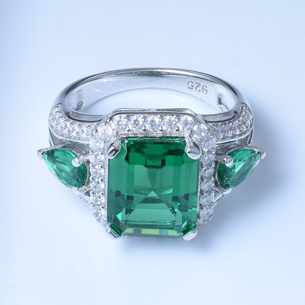 Bellissimo anello in argento sterling 925 con nano verde 