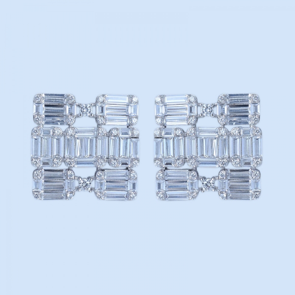 orecchini a bottone in argento sterling con zirconi bianchi a forma di cubo su baguette 