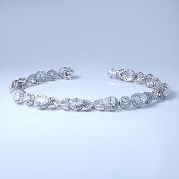 simulante da laboratorio in morganite e zirconi bianchi rodiati su bracciale con diamanti in argento 