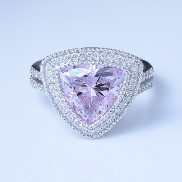 Anelli di design centrale in argento sterling con diamante rodiato a triangolo rosa 4,0 carati 