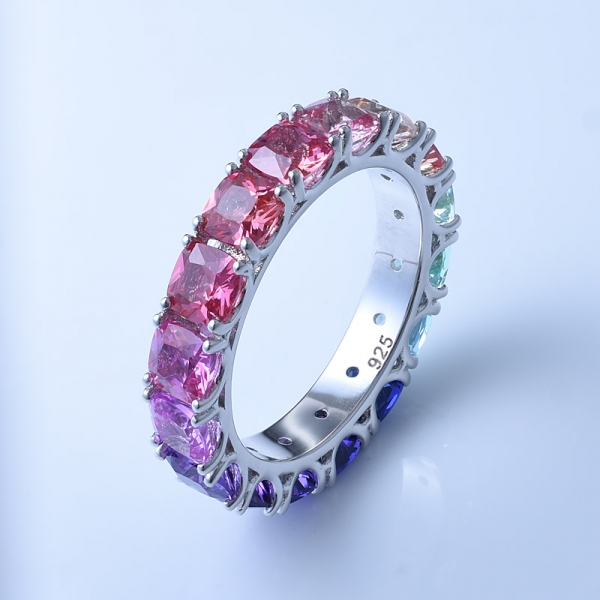 anello arcobaleno gioiello incastonato con corindone rodiato multicolore su argento sterling 