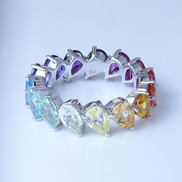 anello eternity arcobaleno in argento sterling con rodio taglio zaffiro sintetico 