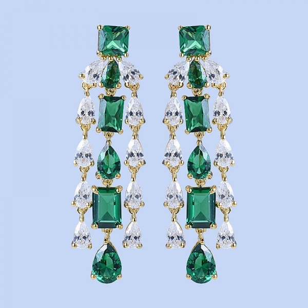 simula orecchini pendenti con smeraldi verdi in argento sterling in oro 18 carati 