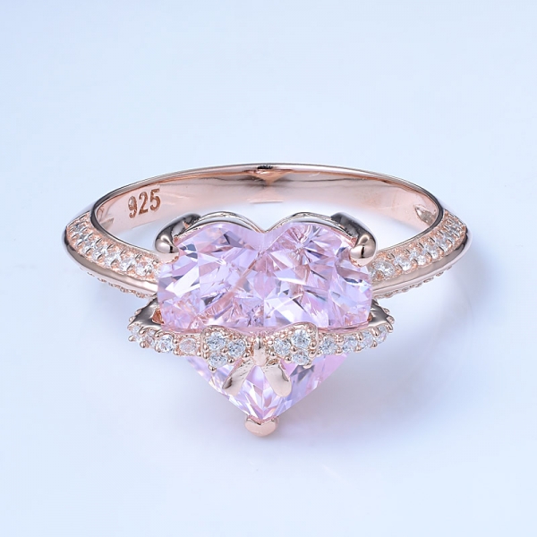 Simulazione di 4 carati in morganite rosa con taglio a cuore in oro rosa 18 carati su anello di fidanzamento e anello in argento sterling 925 