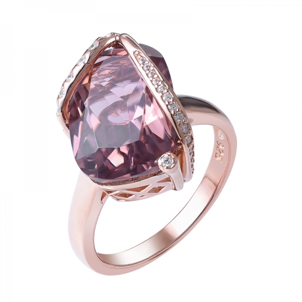 set di anelli in oro rosa 18 carati con zirconi color rosso scuro e morganite fantasia su argento 
