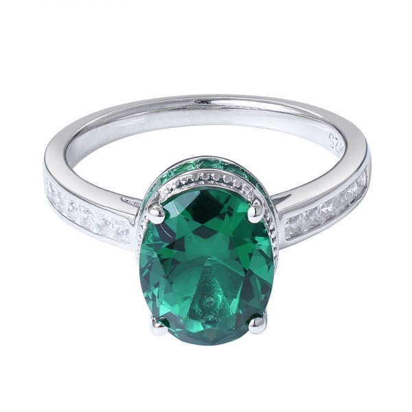 taglio ovale creato rodio smeraldo su anello in argento sterling 