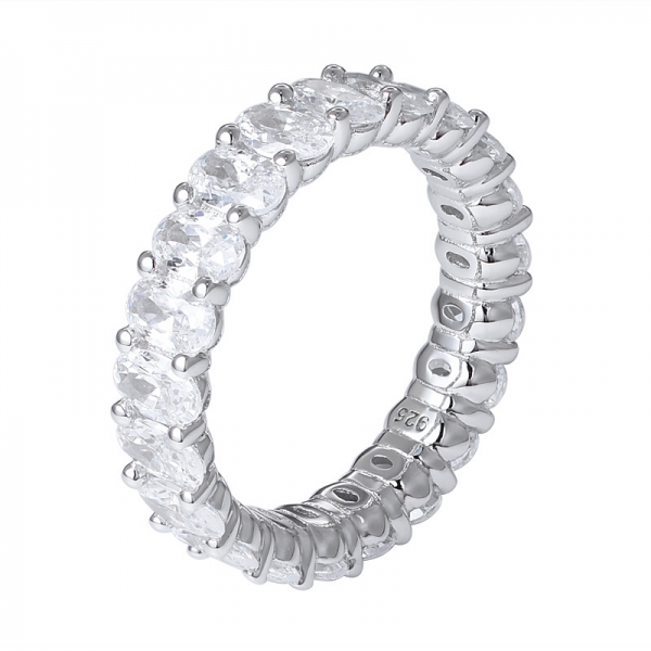 anello arcobaleno in argento con zaffiro sintetico a taglio ovale e rodio 
