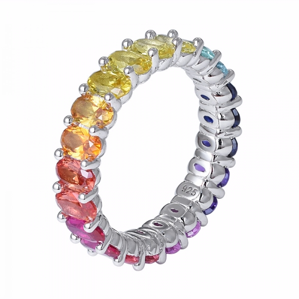 anello arcobaleno in argento con zaffiro sintetico a taglio ovale e rodio 