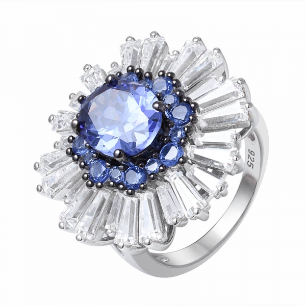 blu Tanzanite taglio ovale simulato 2 tono placcato su anello di fidanzamento 
