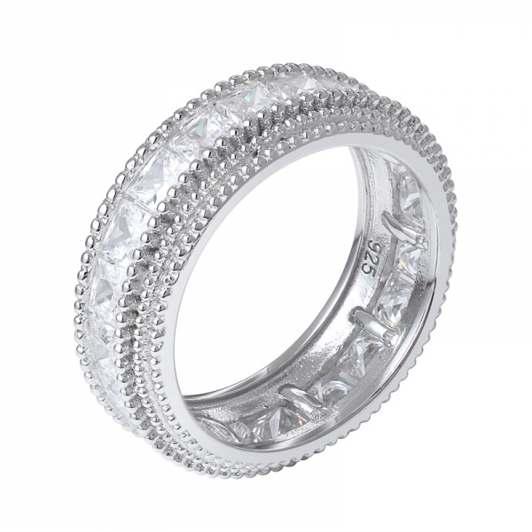 anello arcobaleno in argento sterling con zaffiri sintetici a taglio quadrato e rodio 