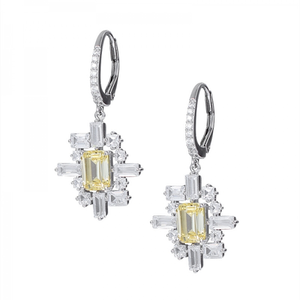 Orecchini pendenti in argento sterling con diamanti gialli a taglio smeraldo da 1 ct 