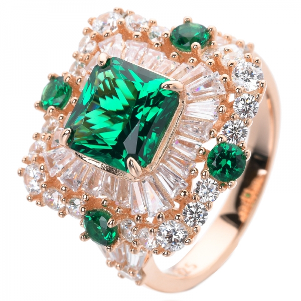 Anello di fidanzamento da donna in argento sterling 925 con taglio quadrato creato con smeraldo verde 