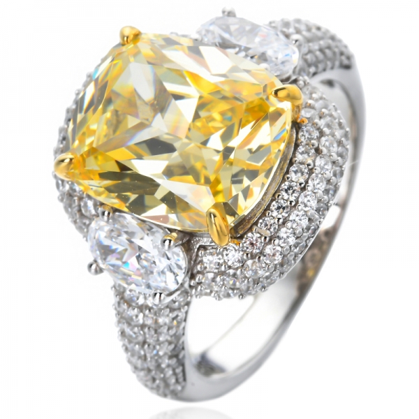 Il cuscino citrino lucido in argento sterling 925 simula gli anelli dell'aureola con diamanti gialli e zirconi 