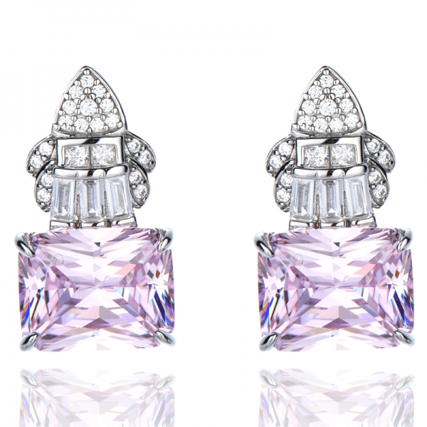 Orecchini di diamanti rosa chiaro fantasia Orecchini eleganti e delicati per le donne
 