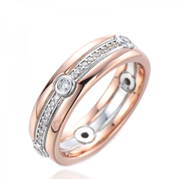 Splendido anello a fascia bicolore placcato in oro bianco/oro rosa con zirconi cubici 