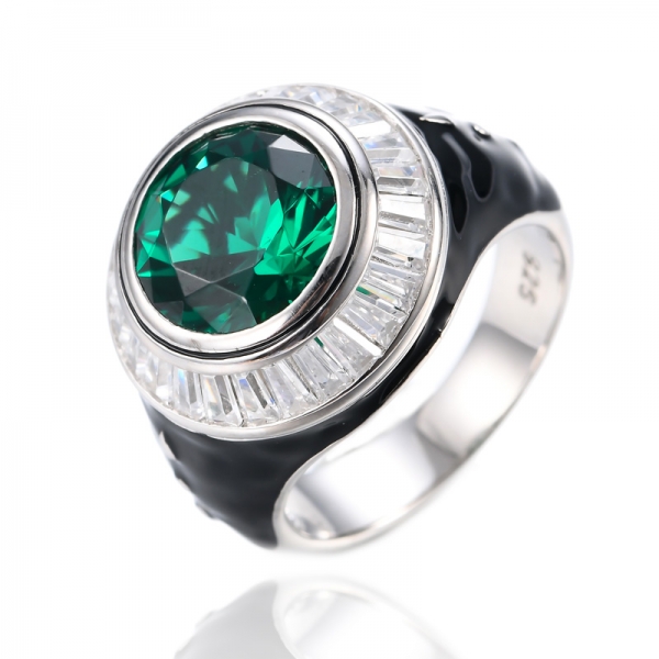 Anello con smalto nero in argento sterling 925 con gemme di smeraldo create dalla pietra portafortuna a taglio rotondo 