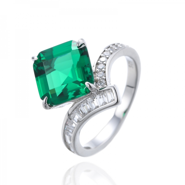 Anello Asscher in argento rodiato nano verde e zirconi bianchi 