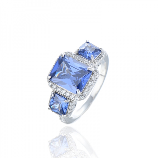 Anello in argento rodiato con tanzanite ottagonale 925 e zirconi bianchi rotondi 