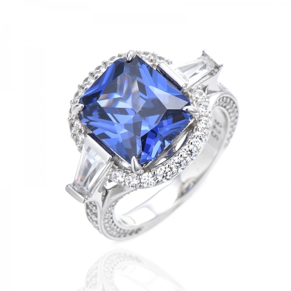 Anello in argento rodiato con tanzanite ottagonale 925 e zirconi bianchi 