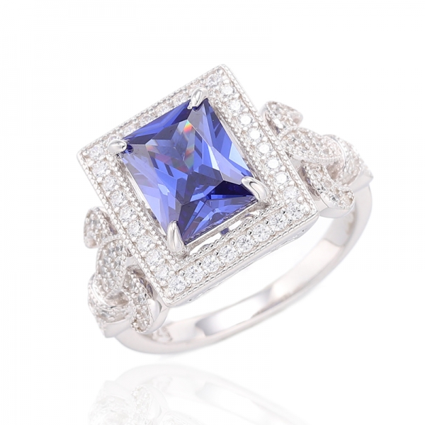 Anello in argento rodiato con tanzanite a forma di smeraldo 925 e zirconi bianchi 