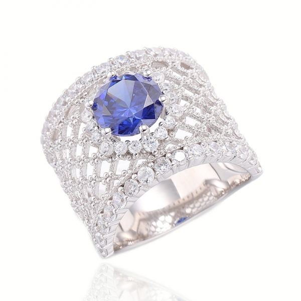 Anello rotondo in argento rodiato con zirconi cubici bianchi e tanzanite 