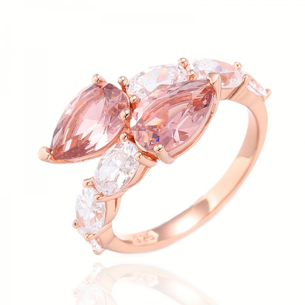 Anello in argento 925 con morganite nano e zirconi bianchi a forma di pera con placcatura in oro rosa 