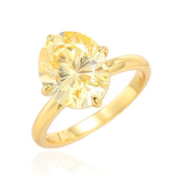 Anello in argento con zirconi cubici gialli e diamanti di forma ovale con placcatura in oro 