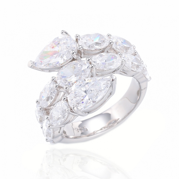 Anello in argento placcato rodio con zirconi bianchi 925 a forma di pera con diamanti rosa e forma ovale 