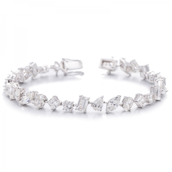 Bracciale in argento rodiato con zirconi cubici color G e diamanti taglio smeraldo e marquise 