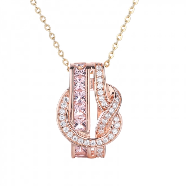 Ciondolo in argento con nano morganite quadrata e zirconi bianchi rotondi con placcatura in oro rosa 