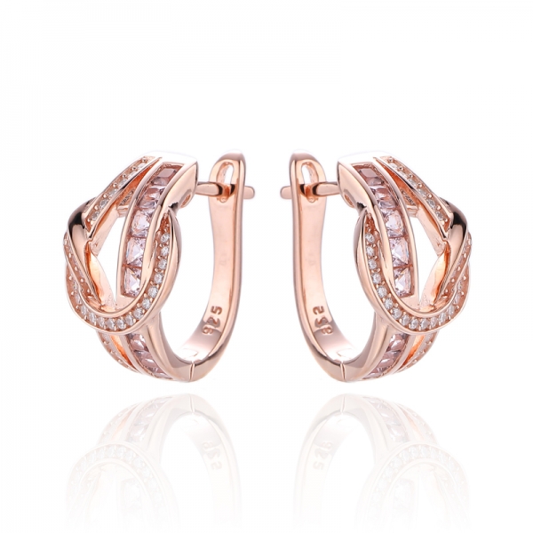 Orecchino in argento con nano morganite quadrata e zirconi cubici bianchi rotondi con placcatura in oro rosa 