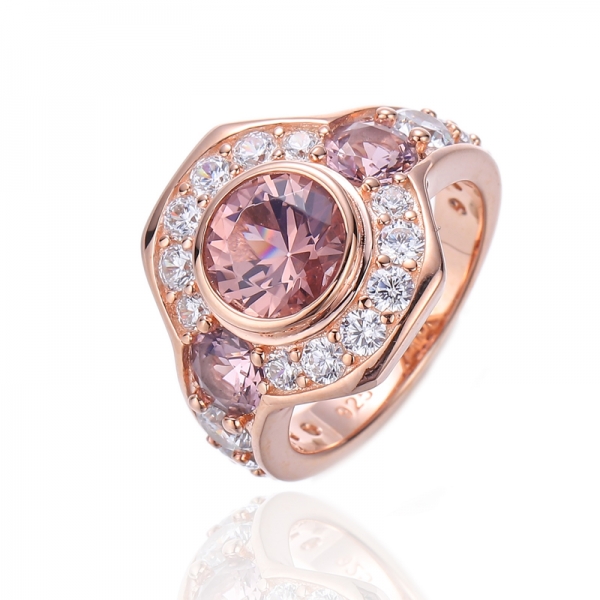 Anello rotondo in argento con morganite nano e zirconi bianchi con placcatura in oro rosa 