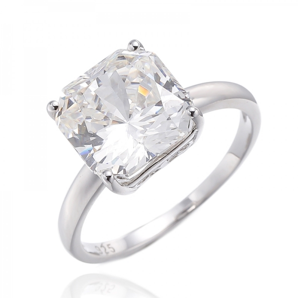 Anello in argento placcato rodio con zirconi cubici Asscher Diamond G 