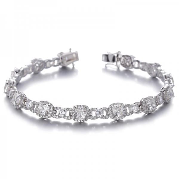 Bracciale in argento rodiato con cuscino e diamante rotondo G color zirconi cubici
     