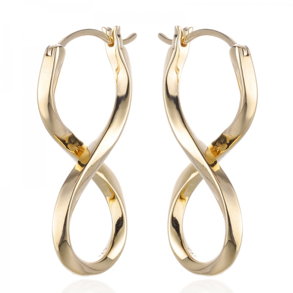 
     Orecchino in argento sterling 925 con placcatura in oro
     