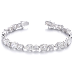 
     Bracciale in argento 925
    