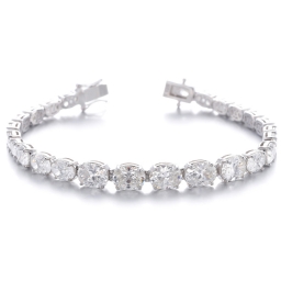 
     Bracciale in argento 925
    