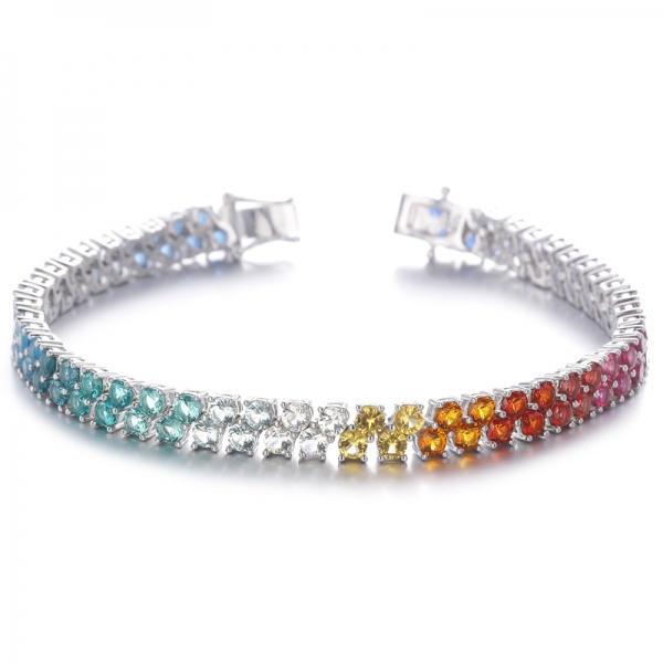 
     Bracciale rotondo in argento rodiato con zirconi cubici color arcobaleno
     