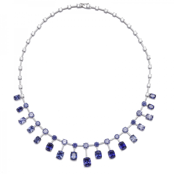 Collana Con Cuscino E Tanzanite Rotonda In Argento Rodiato Con Zirconi Cubici 