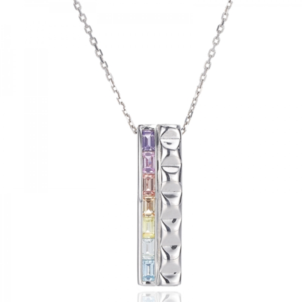 Ciondolo in argento rodiato con zirconi cubici color arcobaleno baguette 