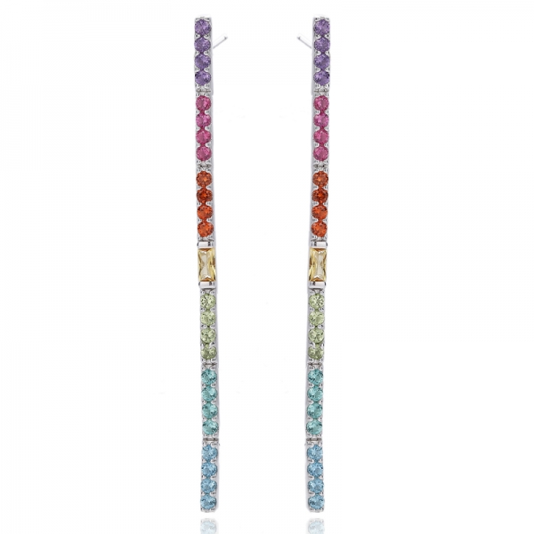 Orecchino in argento rodiato con zirconi cubici arcobaleno rotondi e baguette 925 