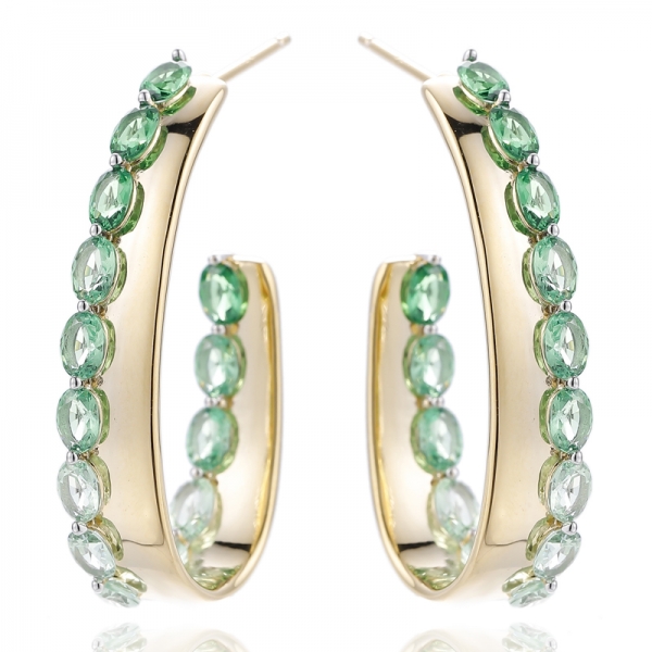 Orecchino ovale in argento con zircone cubico arcobaleno e placcatura in oro 