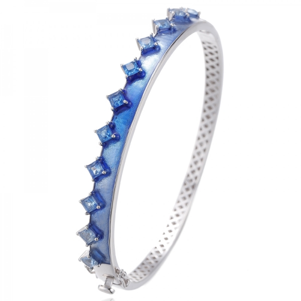 Bracciale in argento rodiato con zirconi cubici quadrati arcobaleno e smalto arcobaleno 