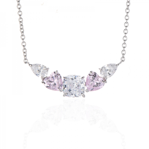 Collana in argento rodiato con zirconi cubici rosa e bianchi a forma di cuore 